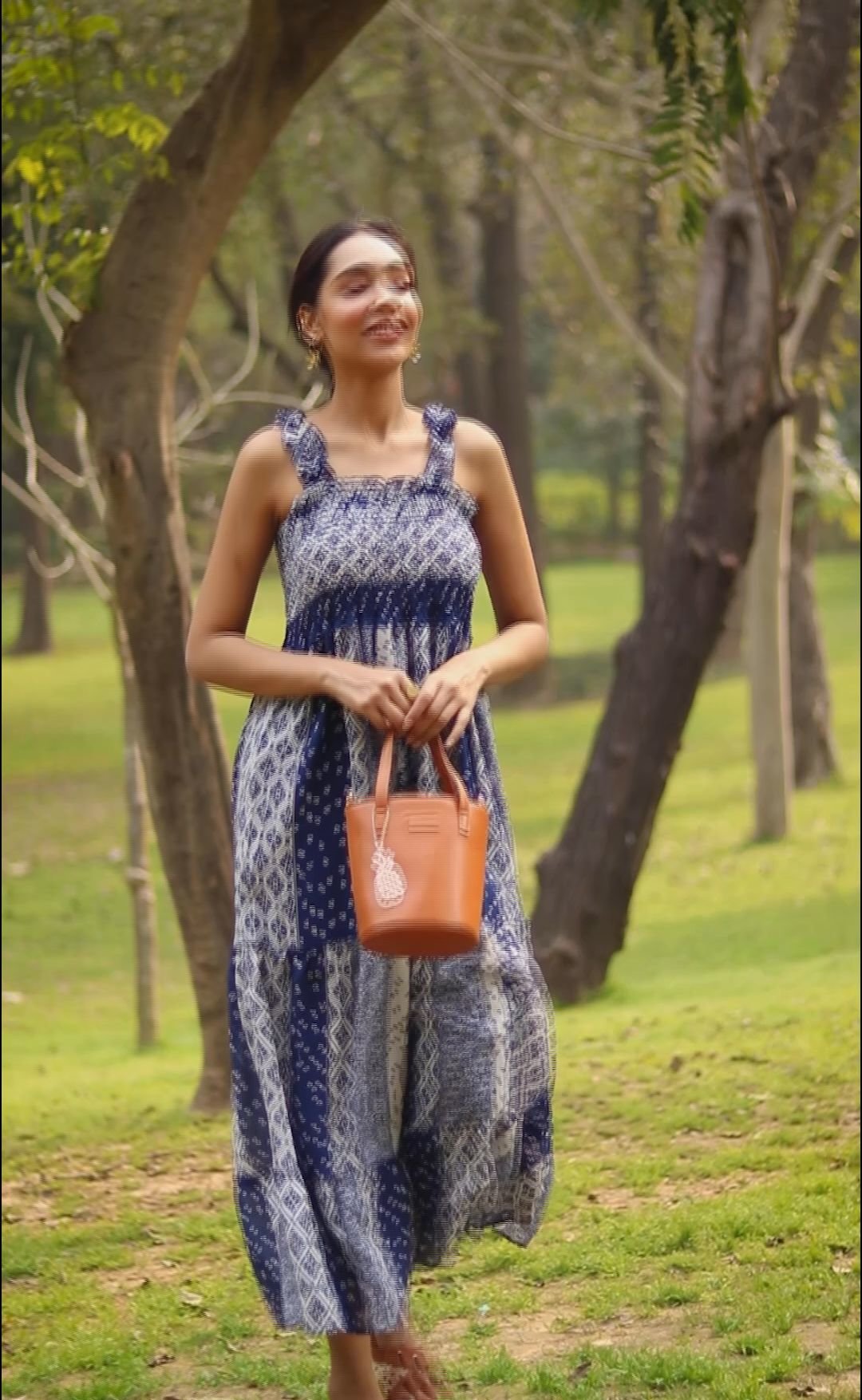 Sun, Sand, and Style: Packing Fashionable Outfits for Your Goa Trip – Green  Avakado